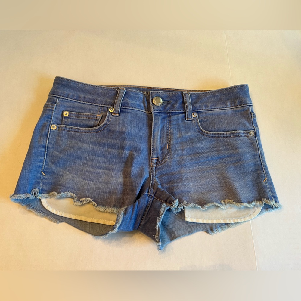 American Eagle Outfitters Shortie Super Stretch Shorts Size 4